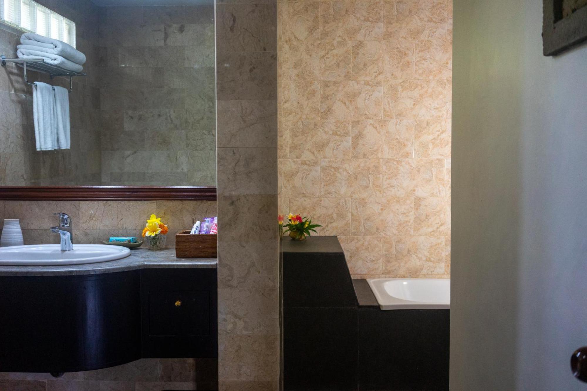 Runa House Of Design Ubud  Luaran gambar